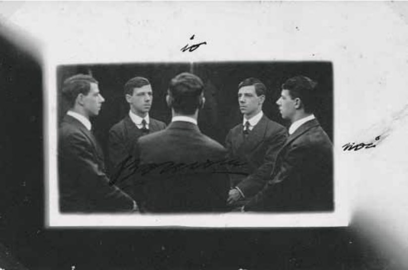 Umberto Boccioni: Io noi (Én, mi), 1908, fotó, 9x13,5 cm Milánó, magángyűjtemény